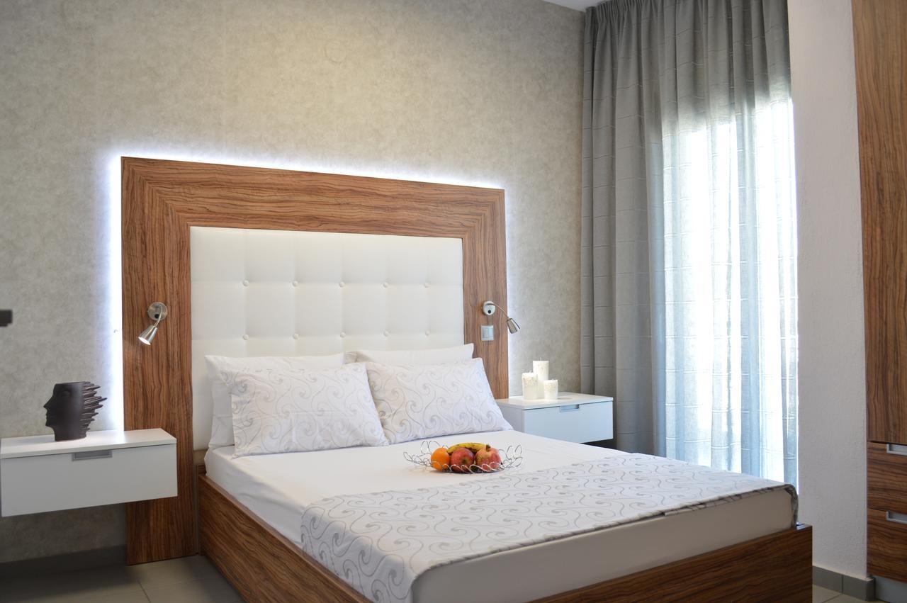Aqua Luxury Villas Nea Poteidaia Exterior photo